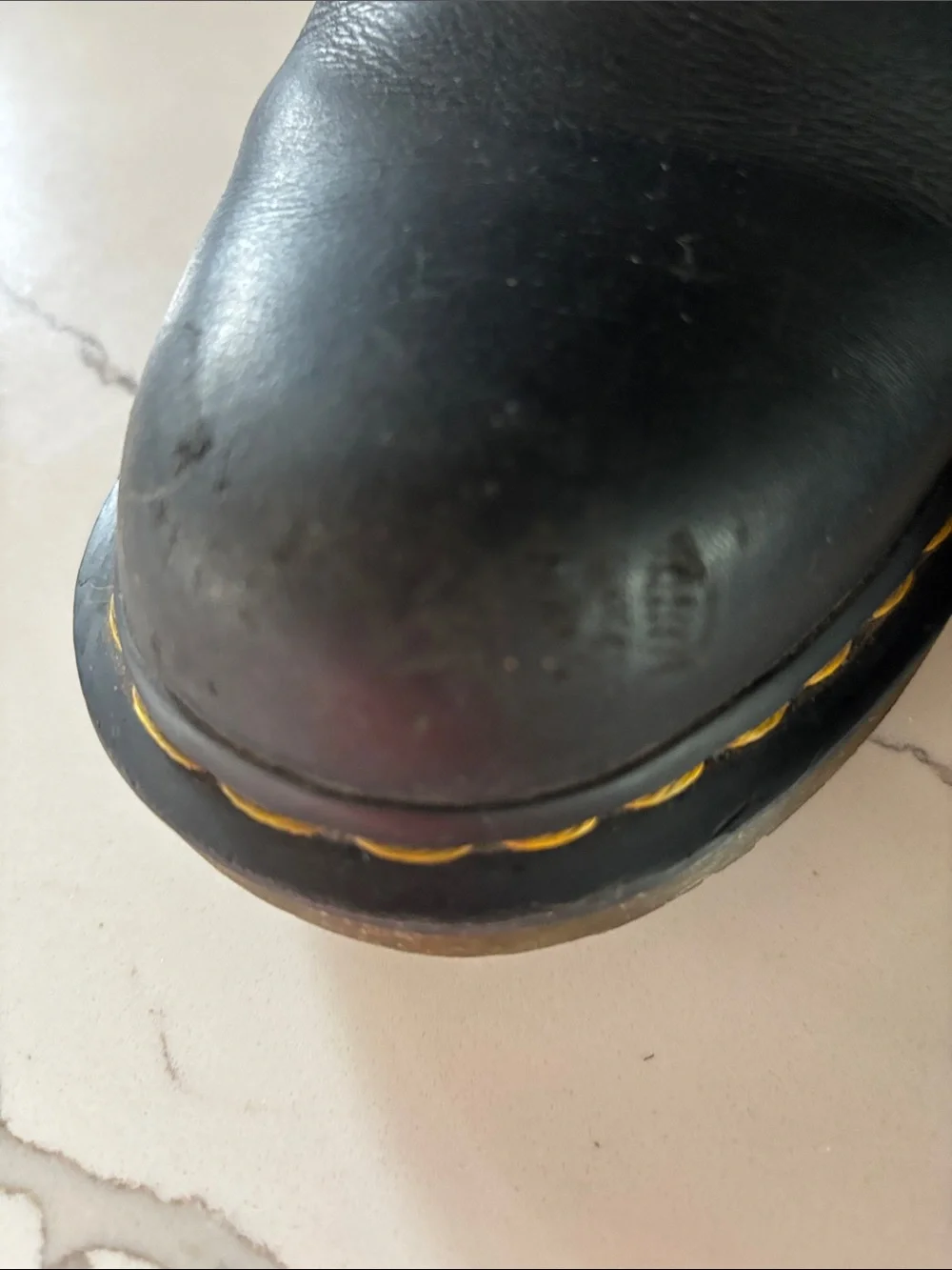 Dr Martens 2976 Slip Resistant Leather Chelsea Boots, Women’s 7/Men’s 6 EXC COND